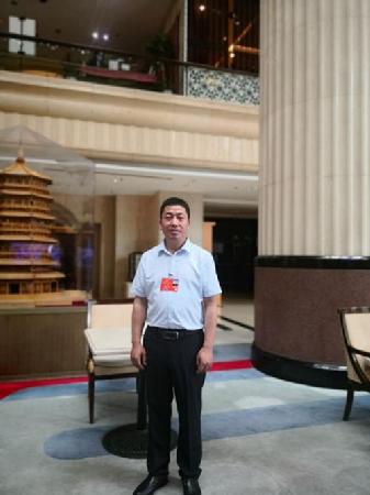 全国人大代表、世界杯下单工业陕飞部件厂飞机铆接装配钳工